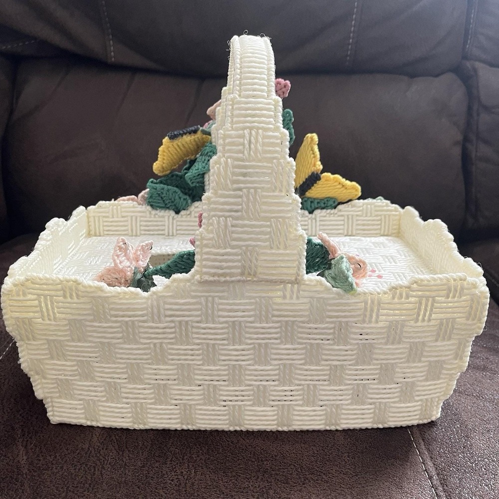 VTG Handmade Crochet Kleenex Box Cover Floral Spring Bouquet Cabincore Victorian - Picture 4 of 10